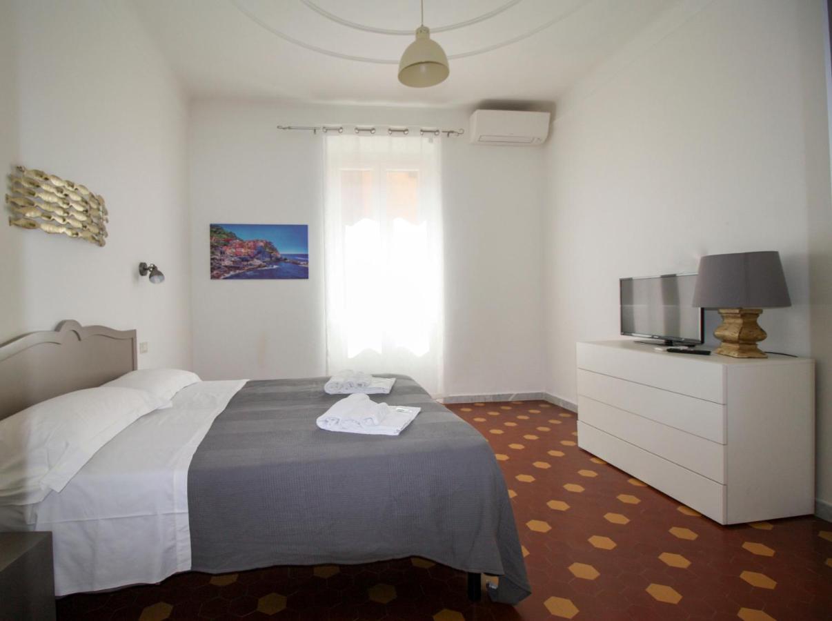 Ferienwohnung A Un Passo Dal Mare La Spezia Exterior foto